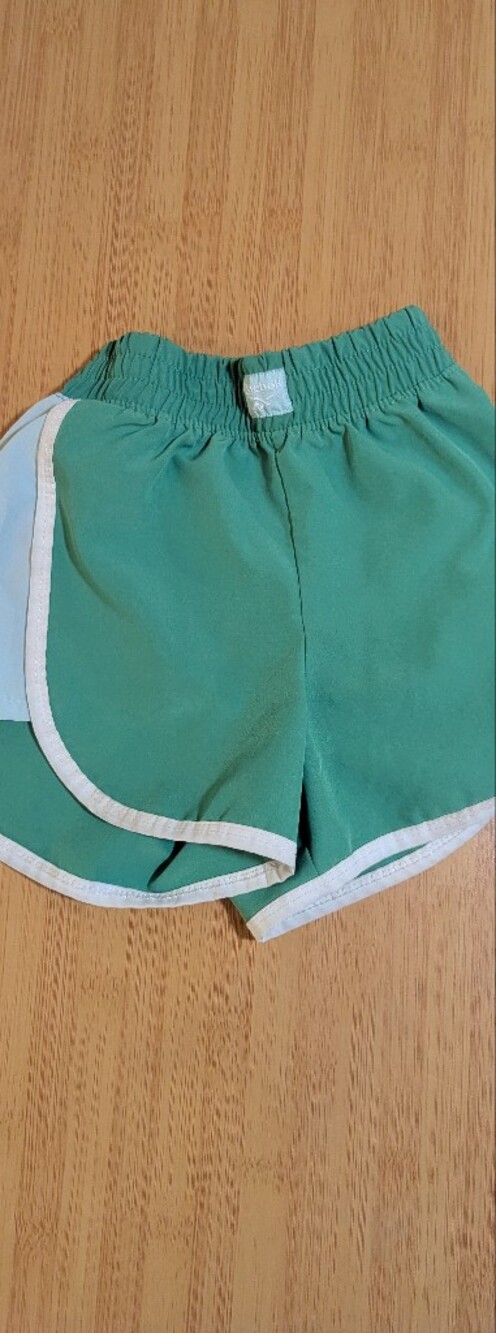 Reebok Green Shorts with White Trim Girls 3t